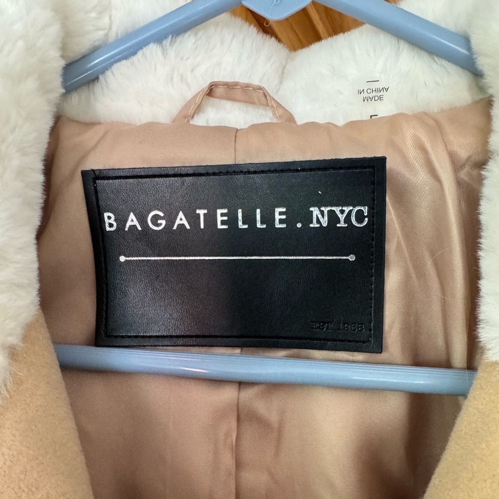 BAGATELLE NYC Cozy Coat Size Large NWOT - Picture 2 of 9